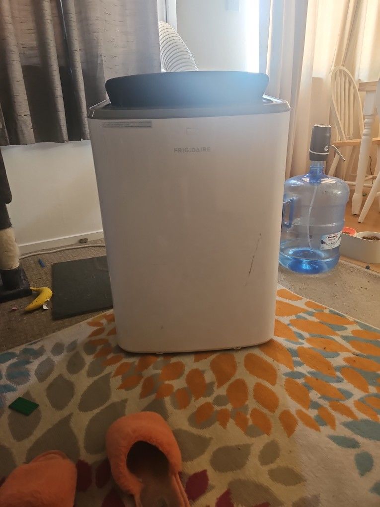 Frigidaire Air Conditioner For Room