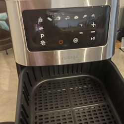 Insignia Air Fryer 