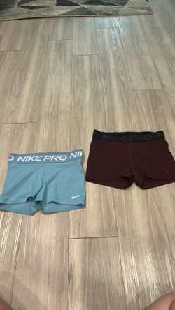woman’s nike pros