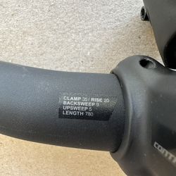 Giant Mountain Bike Handlebars With Stem And Grips