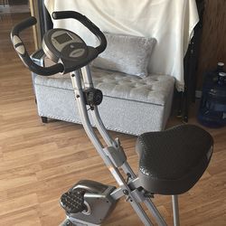 Foldable exercise bike
