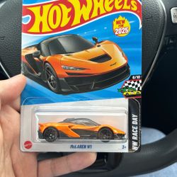 Hot wheels G Case McLaren W1
