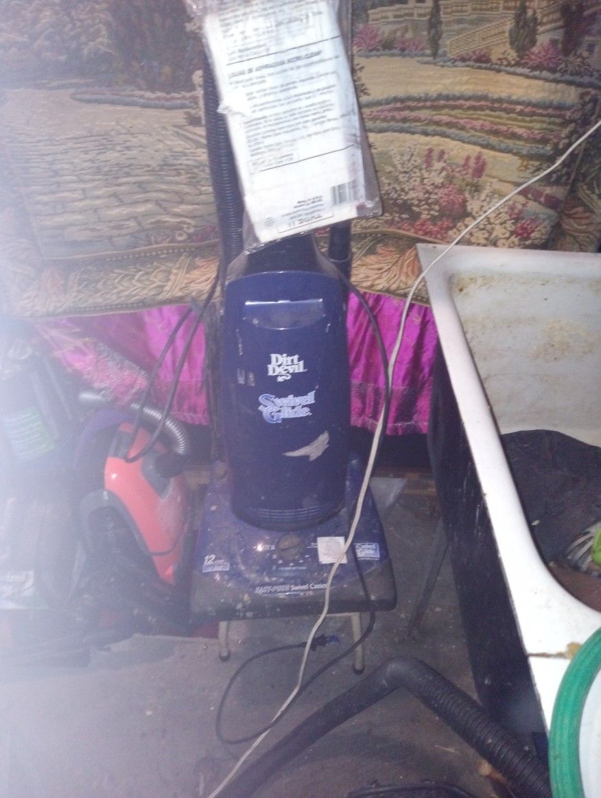 Swived Glide. 7floor Settings Carpet Cleaning