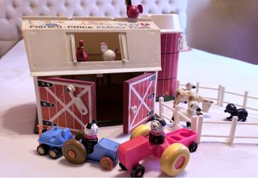 1968 Vintage Fisher Price Play Family Farm
