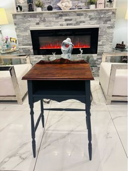 ✨ Solid Wood Accent Table / Side Table – Farmhouse Style! ✨