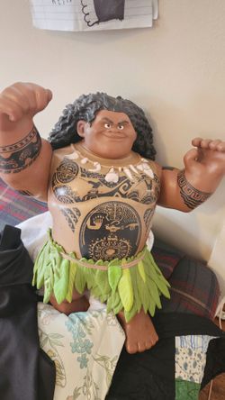 DISNEY MOANA MAUI