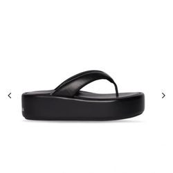 Balenciaga Leather Flip Flops