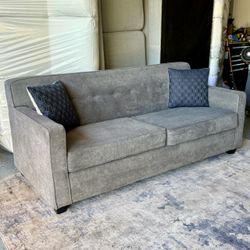 Lloyd’s of Chatham Dark Gray Elliot Sofa – Unused Staging Furniture
