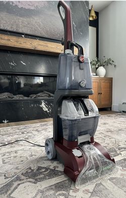 Vacuum carpet cleaner