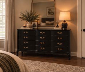 Beautiful Solid Wood French Provincial Dresser