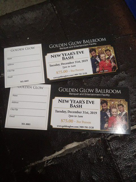 Golden glow ballroom New year's Eve bash