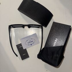 Prada glasses, comes with the box