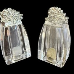 Arthur Court Grape Aluminum Hardware Salt & Pepper Set Acrylic Bottoms  Excellent condition   The Arthur Court Grape Aluminum Hardware Salt & Pepper S