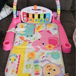 Fisher Price Playmat Kick and Play