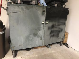 Custom tool box