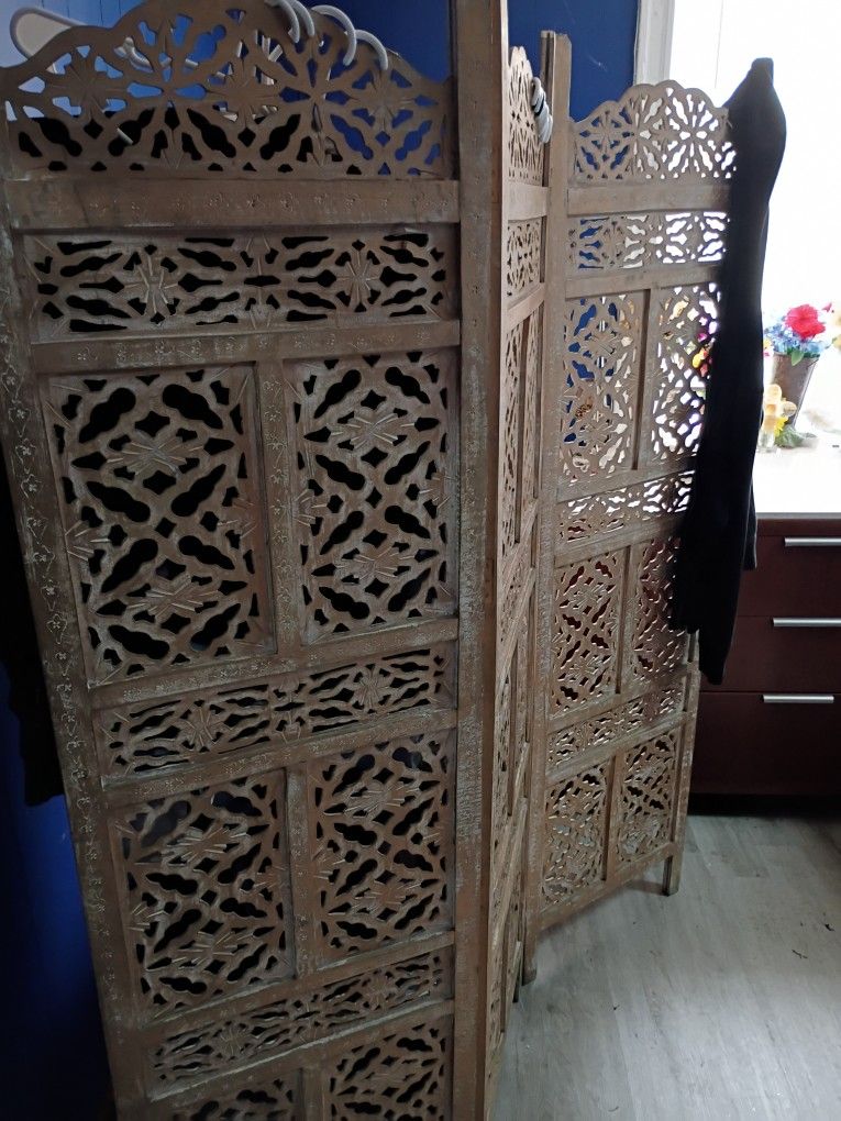 Room Divider