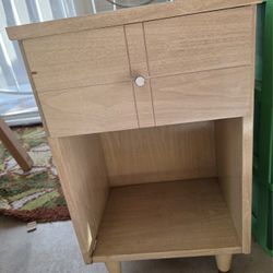 1950's Vintage Nightstand/side Table
