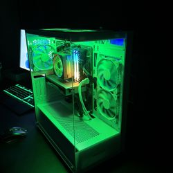 White Gaming Pc (Specs Below)