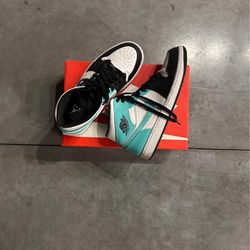 Jordan 1 Tropical twist