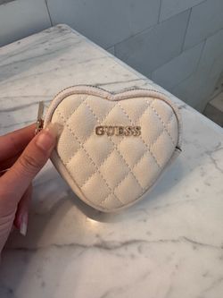 Authentic GUESS Heart Coin Purse Wallet – White – Brand New