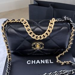 Chanel 19 Bag - Black Quilted Leather, Mixed Metal Hardware