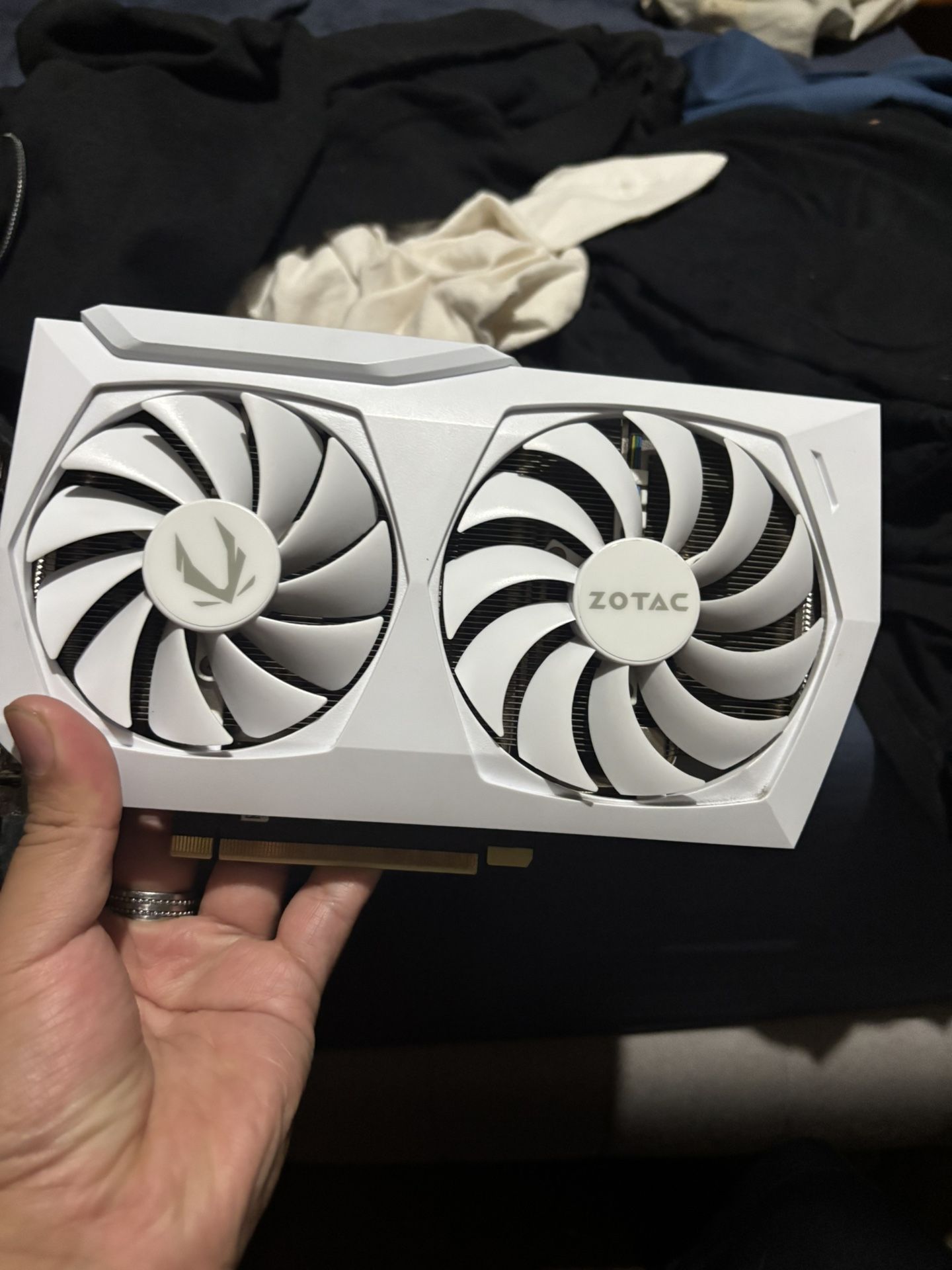 ZOTAC Gaming GeForce RTX™ 3060 AMP White Edition 12GB GDDR6 192-bit 15 Gbps Graphics Card