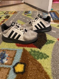 Adidas toddler size 8