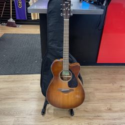 Yamaha Acoustic/Electric Guitar 199579
