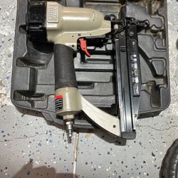 16 Ga Brad Nailer