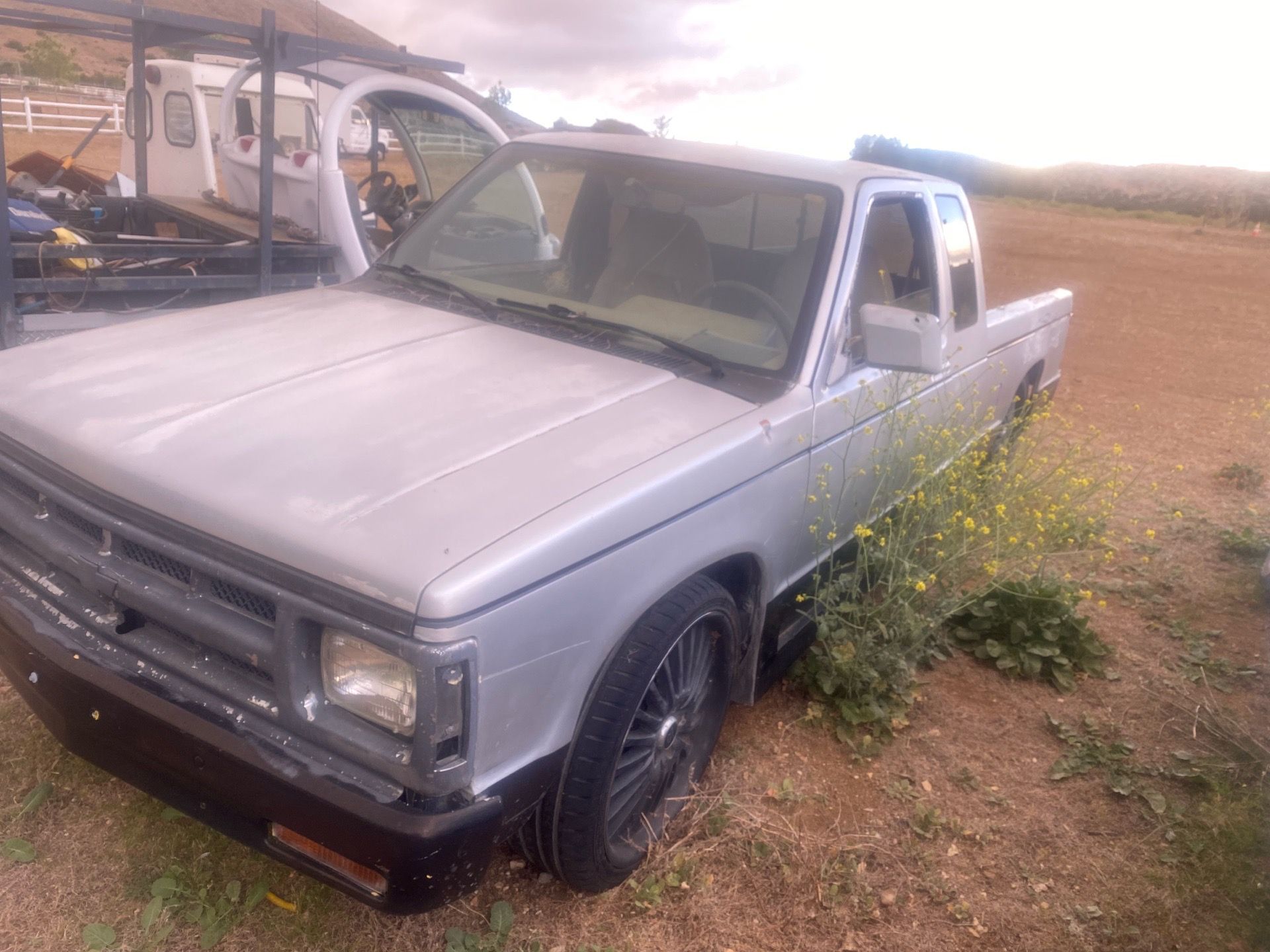 Make offer.. Chevy hard body, Ford f350, 3wheeled vehicle