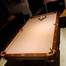 7 Ft Pool Table