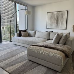 Modern Sofa – Like New