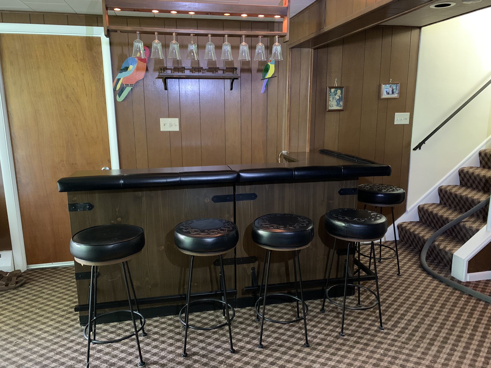 Bar And 5 stools  For Your Holiday Parties 