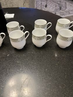 7 Mini Tea Cups