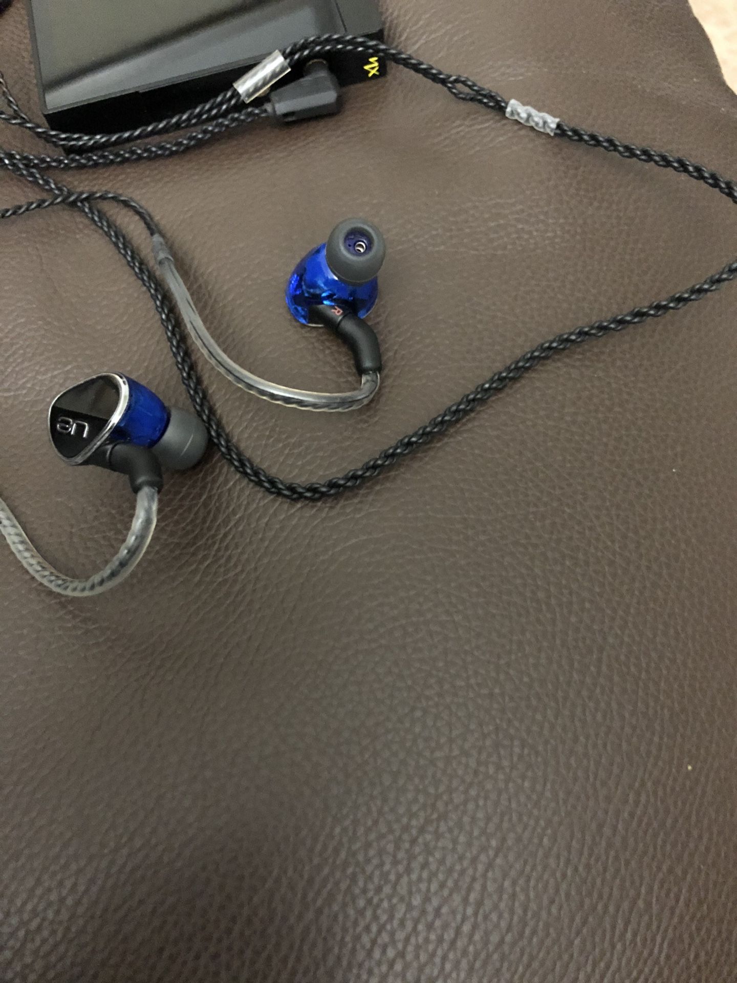 Ue 900 Earphone / Iem