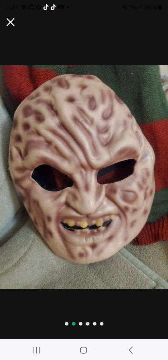 Cartoon Freddie Kruger And Scarecrow Mask