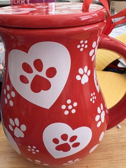Set Of 4 Temptation Paw Print Mugs 