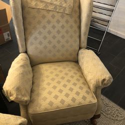 2 Recliner chairs