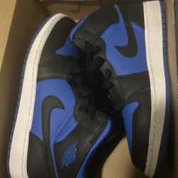 Jordan 1s Mid