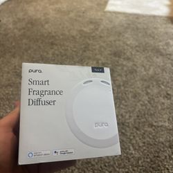 Pura4 smart fragrance Diffuser