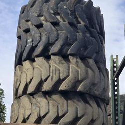 Bobcat Solid Tires S740  /S750