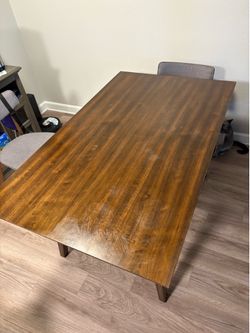 Kitchen table