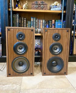 (2) 1980’s Altec Lansing 6.5” 🔈 3-way Audiophile Speakers