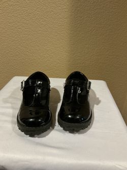 Girl’s Black loafers