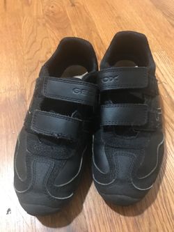 Geox boys shoes size 4