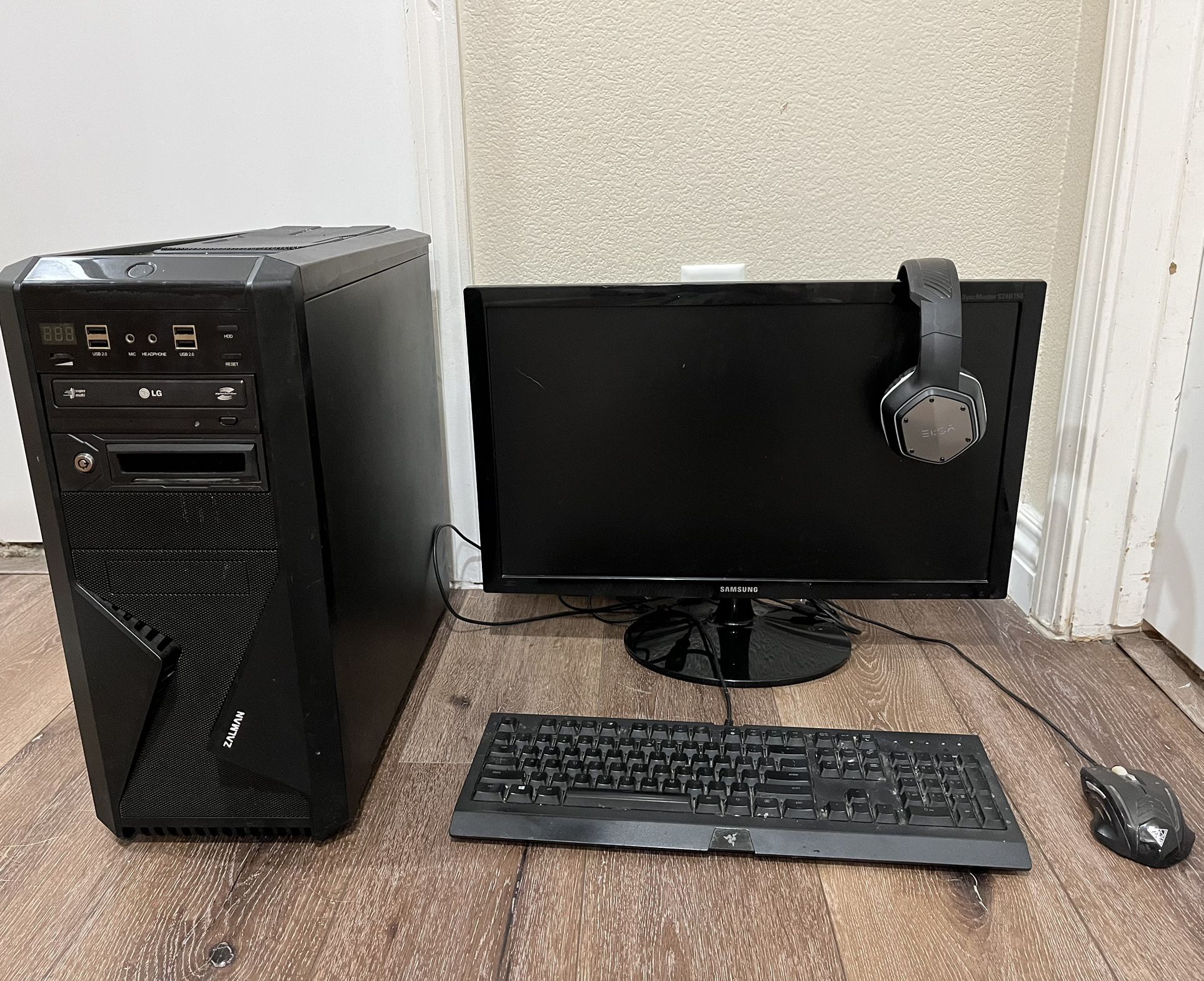 WHOLE GAMING PC SETUP