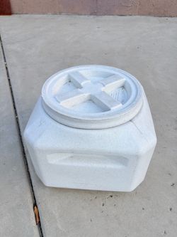 Pet Food Container 15lb