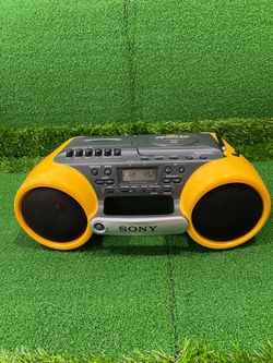 Vintage Sony Sports CFD-980 AM/FM Boombox CD/Cassette-Corder and Player