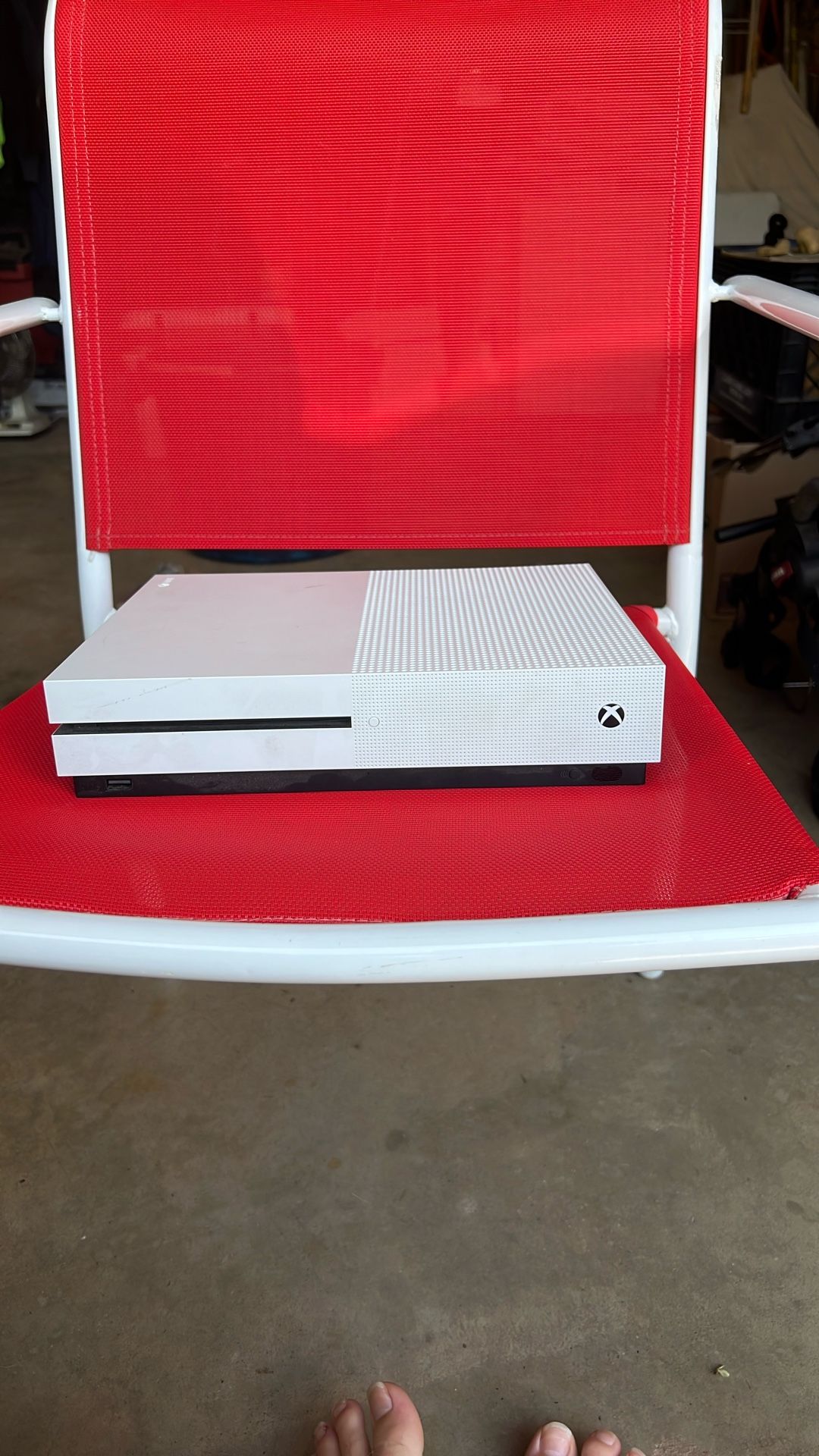 Xbox One S 