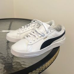 Puma Women’s shoes Size 7